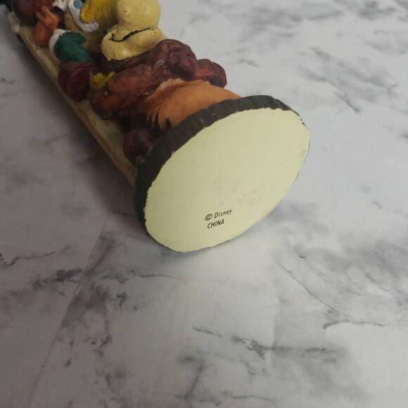 Disney Wilderness Lodge Totem Pole Picture Holder - Picture 4 of 8